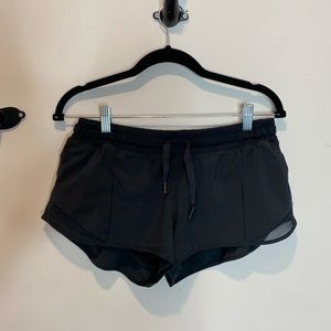 Lululemon Hotty Hot Short 2.5” inseam size 8
